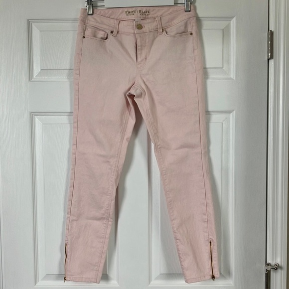 White House Black Market Pants - New White House Black Market light pink skinny jean with gold accents size: 6